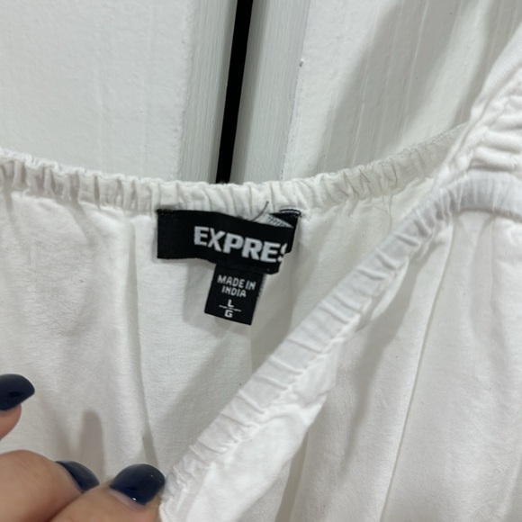 Express embroidered romper - Picture 5 of 6